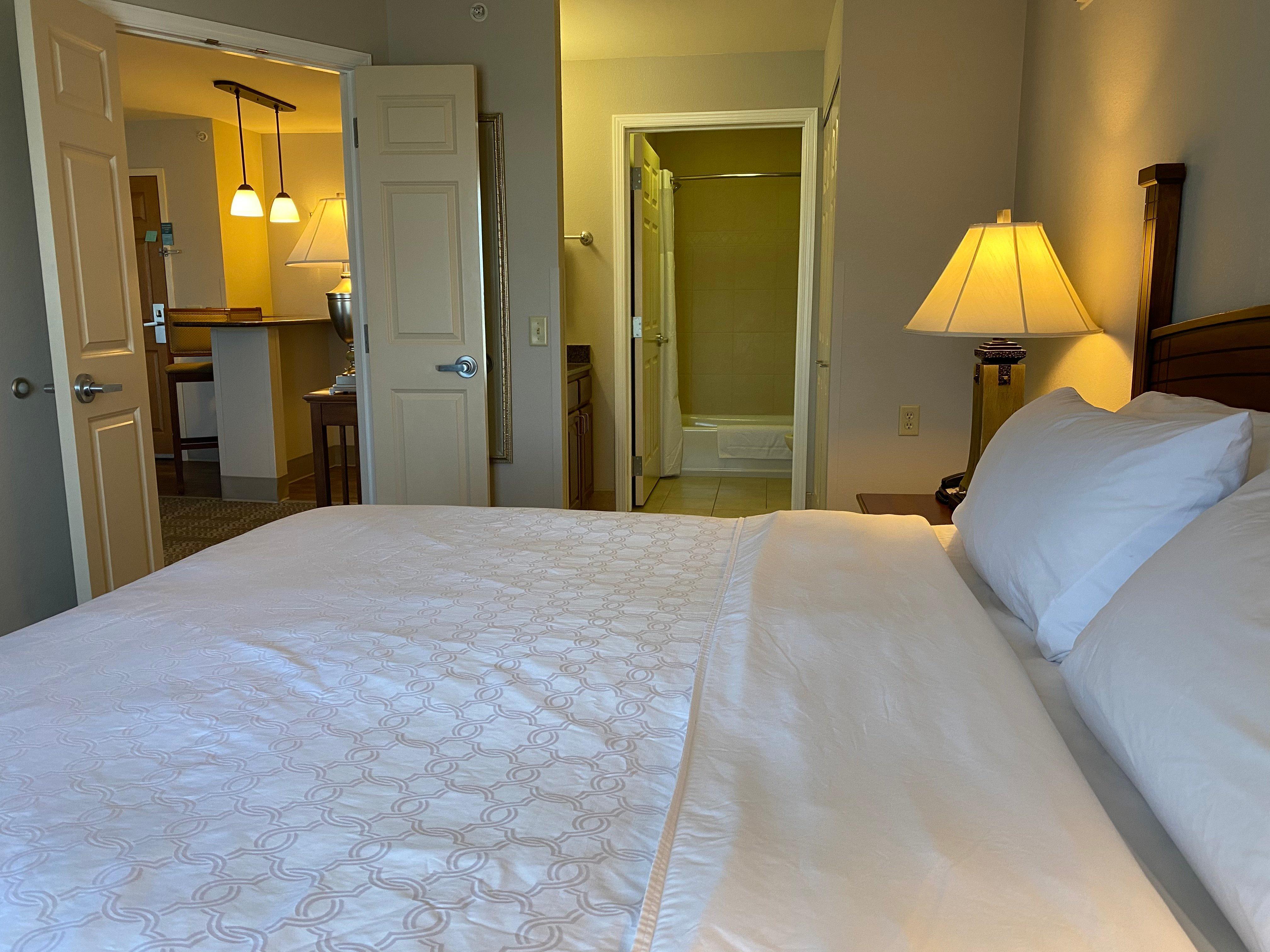 Staybridge Suites Milwaukee West-Oconomowoc By Ihg Esterno foto