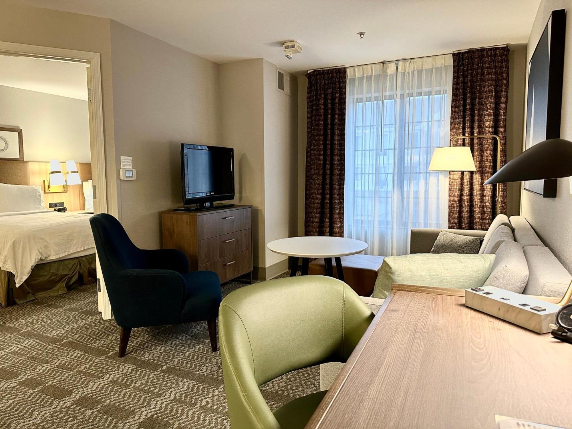 Staybridge Suites Milwaukee West-Oconomowoc By Ihg Esterno foto
